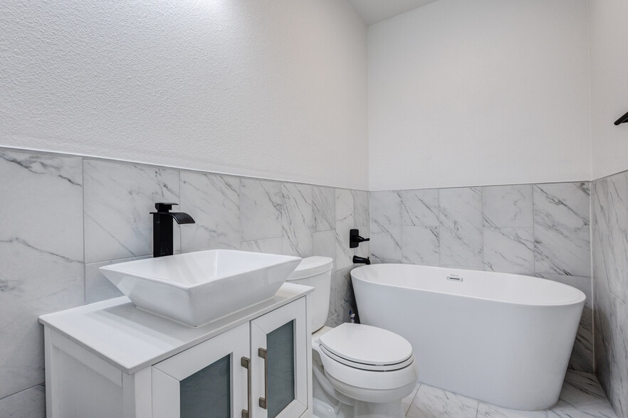 More Photos Of 3202 Wexford Dr, Garland Multifamily For Sale