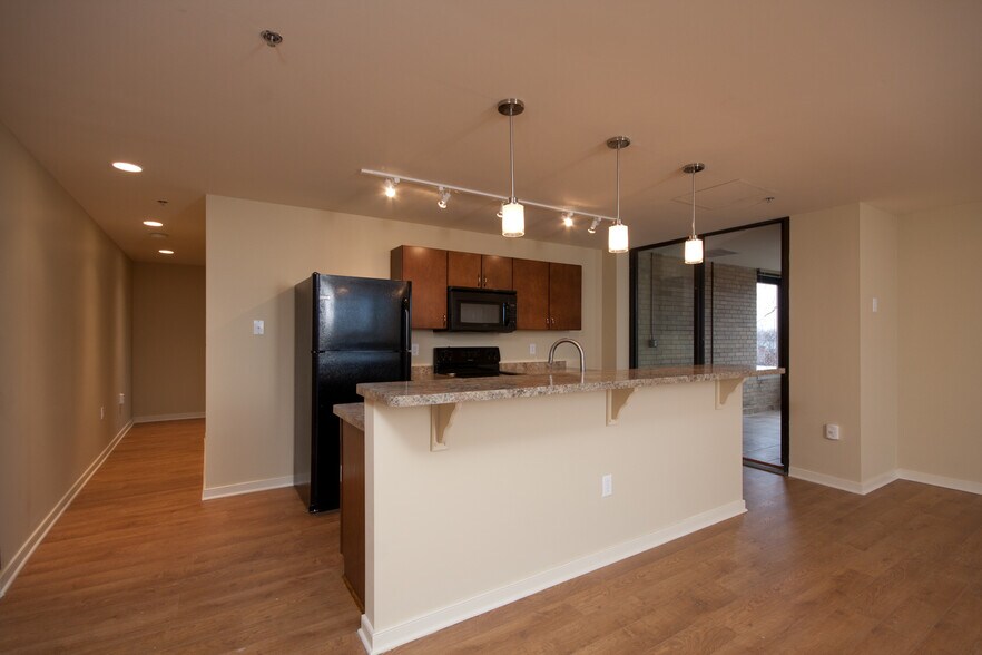 More Photos Of 10 Symphony Circle, Buffalo Apartments For Sale