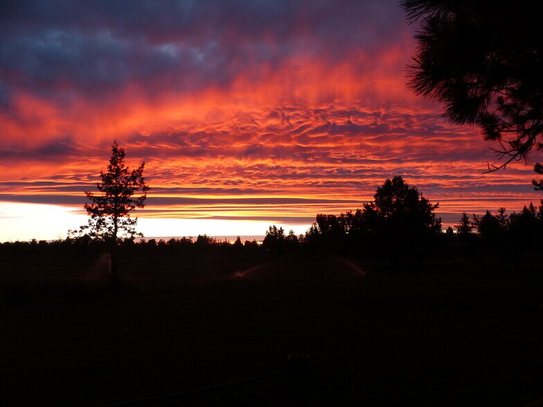 More Photos Of 61212 Obernolte Rd, Bend Specialty For Sale