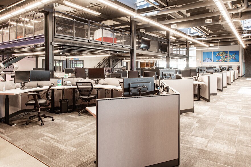 More Photos Of 525-705 3rd St, Beloit Office For Lease