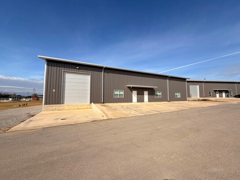 Primary Photo Of 14707 Fitzhugh Rd, Austin Warehouse For Lease