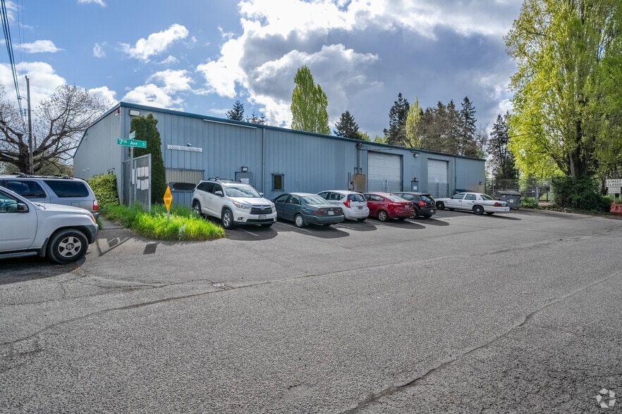 More Photos Of 8300 7th Ave S, Seattle Warehouse For Lease