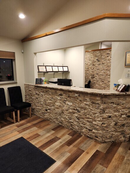 More Photos Of 688 Del Sol Dr, Alamosa Medical For Sale