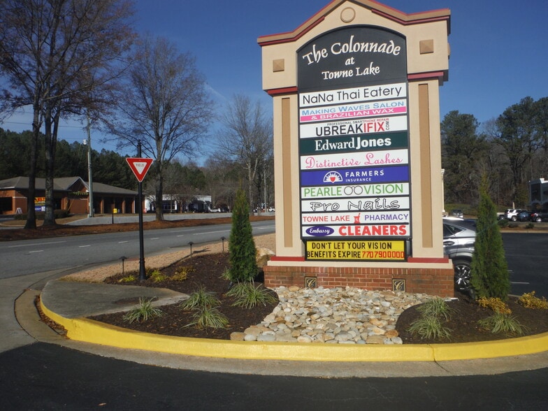 More Photos Of 2360 Towne Lake Pky, Woodstock Storefront For Lease