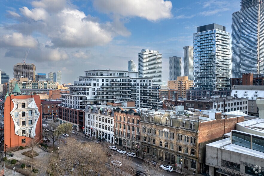 More Photos Of 41-45 Front St E, Toronto Office For Lease