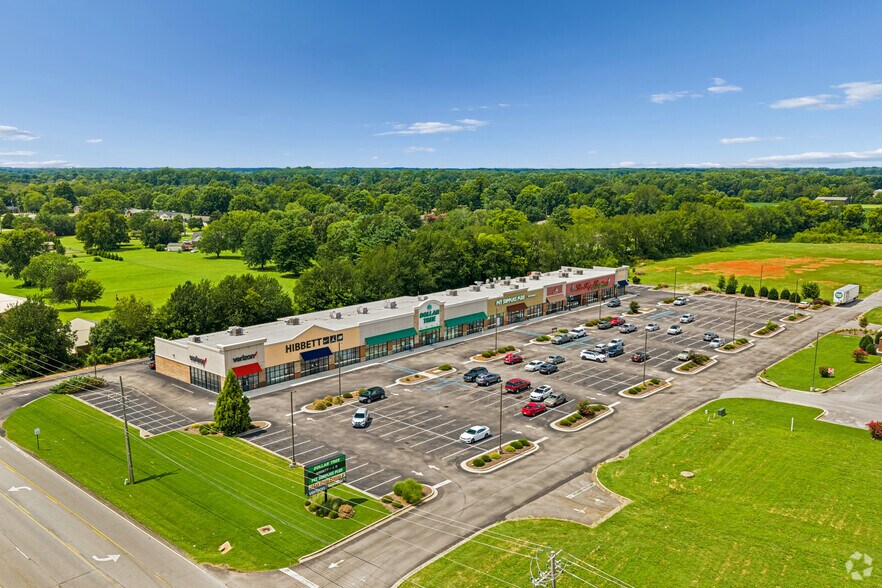 More Photos Of 14739 Highway 231 431 N, Hazel Green Storefront For Lease
