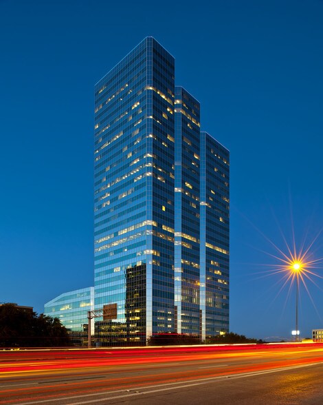 More Photos Of 3200 Southwest Fwy, Houston Office For Lease