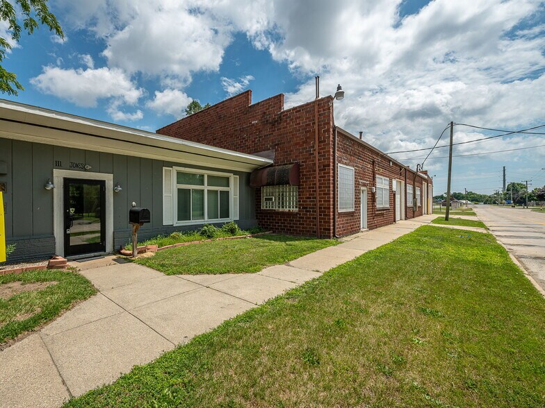 More Photos Of 111 Jones Ave, Monroe Warehouse For Lease