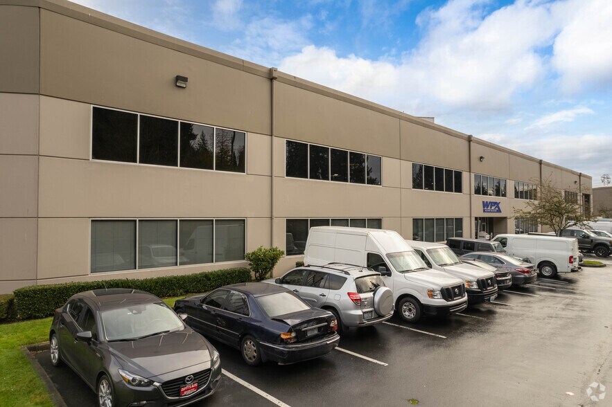 More Photos Of 3402 W Valley Hwy N, Auburn Warehouse For Lease