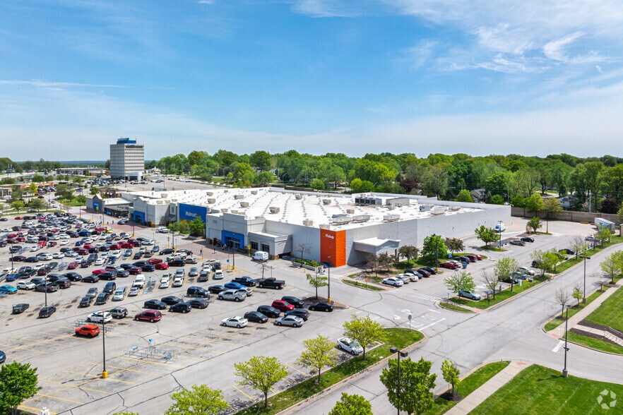 More Photos Of 11601 E 40 Hwy, Kansas City Unknown For Lease