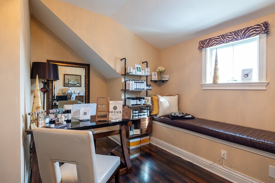 More Photos Of 27 Catoonah St, Ridgefield General Retail For Sale