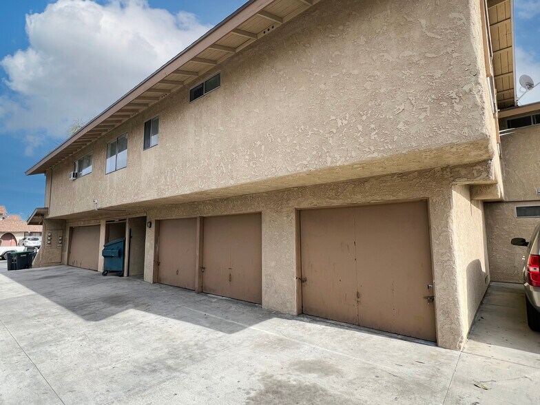 More Photos Of 1908 E Coral Ave, Orange Apartments For Sale