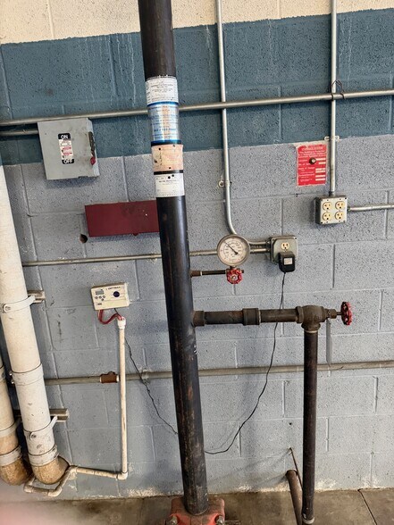 More Photos Of 2503 Seaman Ave, South El Monte Warehouse For Lease