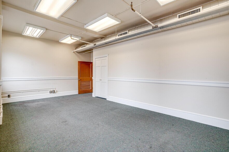 More Photos Of 500 Main St, Fort Worth Office For Lease