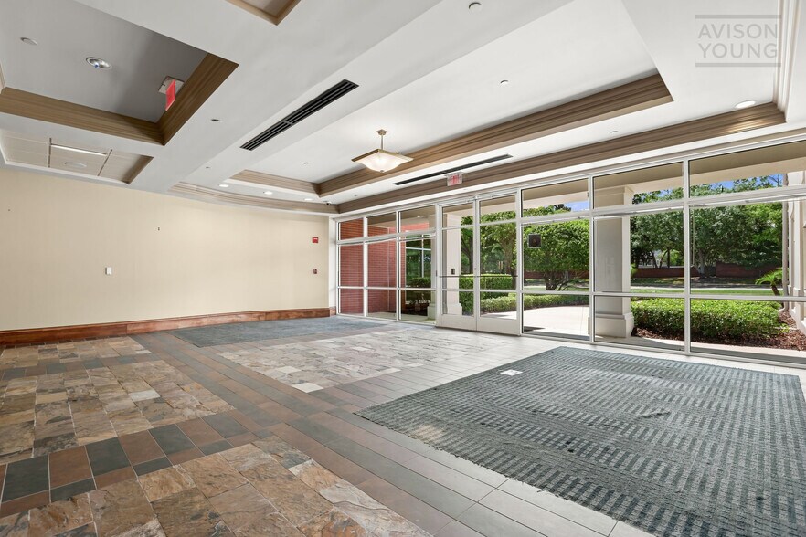 More Photos Of 800 Concourse Pky S, Maitland Office For Lease