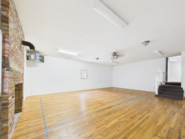 More Photos Of 40 E Genesee St, Auburn Storefront Retail Residential For Sale