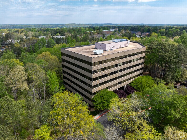 More Photos Of 500 Northridge Rd, Atlanta Office For Lease