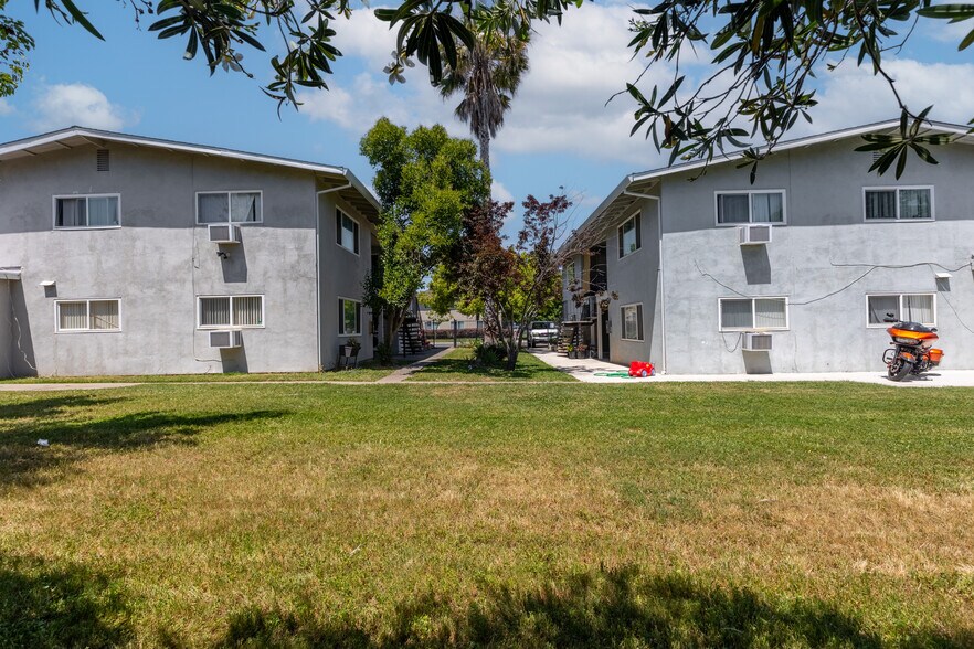 More Photos Of 3326 Lerwick Rd, Sacramento Apartments For Sale