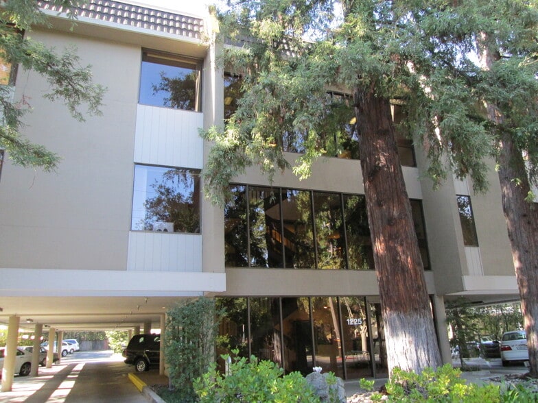 More Photos Of 1225 Crane St, Menlo Park Medical For Lease