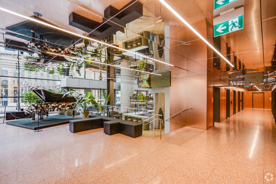 More Photos Of 400 W Georgia St, Vancouver Coworking Space