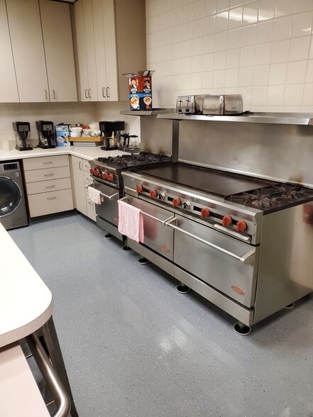 More Photos Of 4700 E Walnut Ave, Orange Religious Facility For Sale