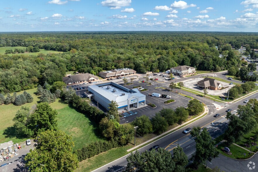 More Photos Of 409 Stokes Rd, Medford Drugstore For Lease