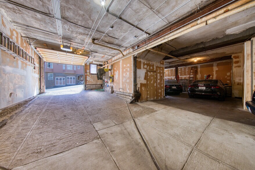 More Photos Of 1082 Union St, San Francisco Apartments For Sale