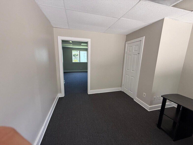 More Photos Of 4570 St John's Ave, Jacksonville Medical For Lease