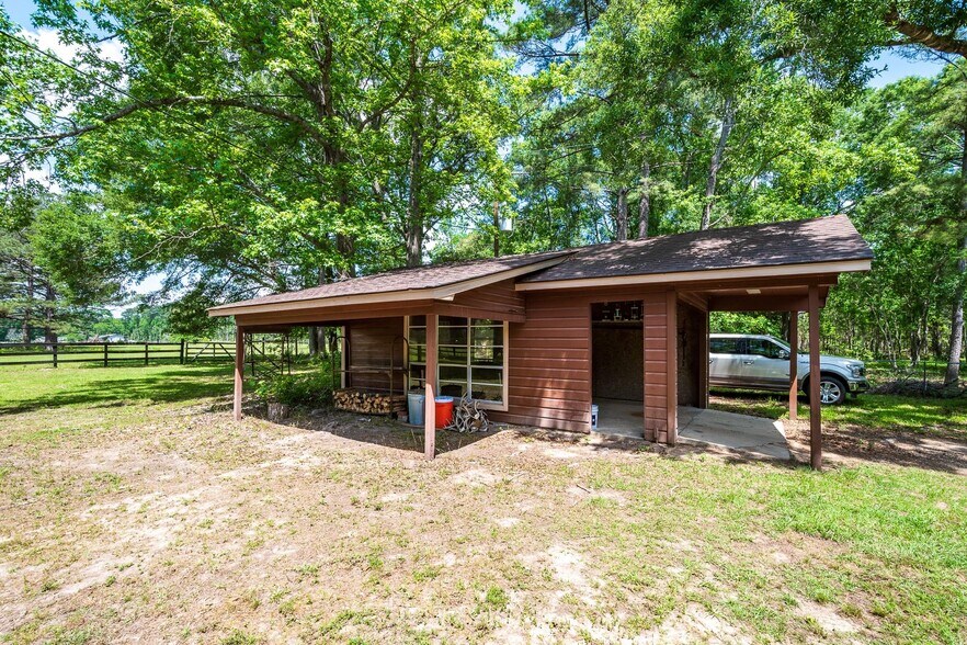 More Photos Of 2870 Fostoria Tram Rd, Cleveland Land For Sale