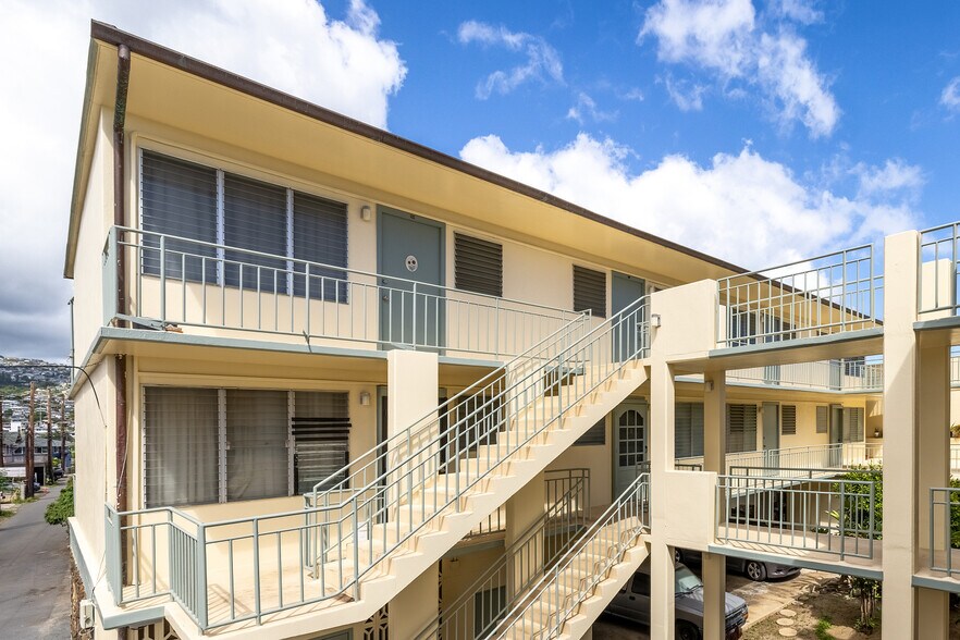 More Photos Of 1218 King Street, Honolulu Apartments For Sale