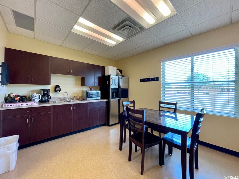 More Photos Of 5285 S 400 E, Washington Terrace Medical For Lease