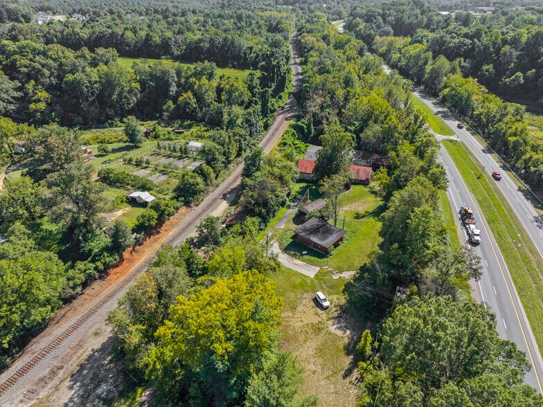 More Photos Of 322 Depot St, Amherst Warehouse For Sale