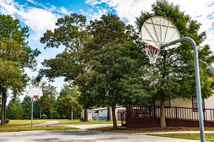 More Photos Of 12244 Serenity Rose Dr, Conroe Lodge Meeting Hall For Sale