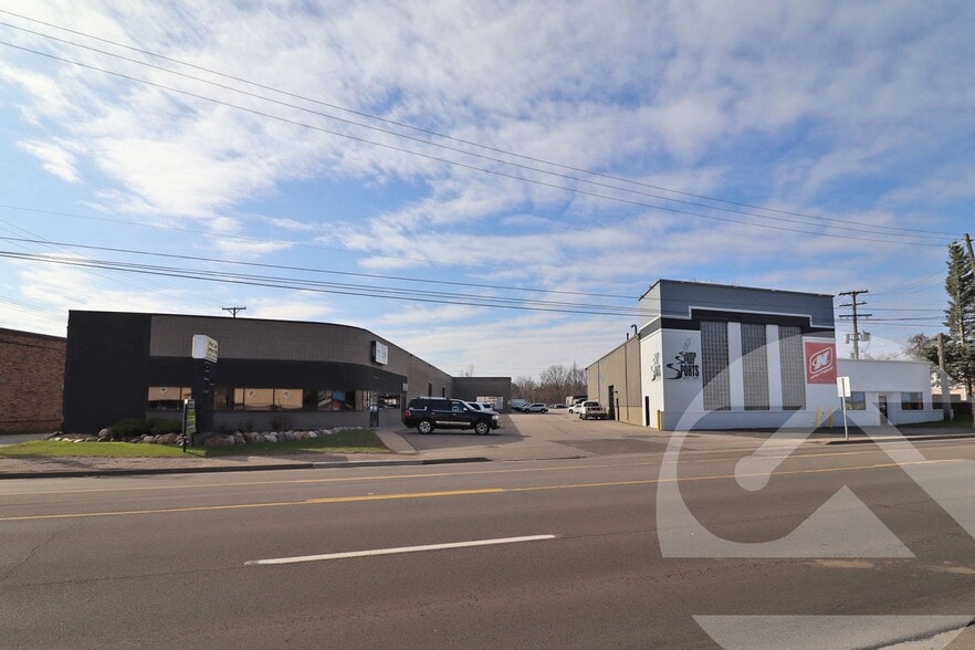 Primary Photo Of 2655 Orchard Lake Rd, Sylvan Lake Research And Development For Lease