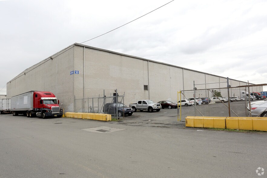 Primary Photo Of 50 Campus Dr, Kearny Warehouse For Lease