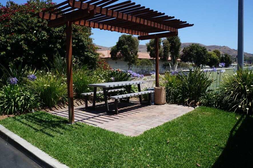 More Photos Of 32242 Paseo Adelanto, San Juan Capistrano Showroom For Lease