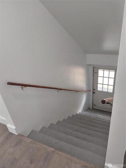 More Photos Of 1700 California Ave S, Long Beach Apartments For Sale