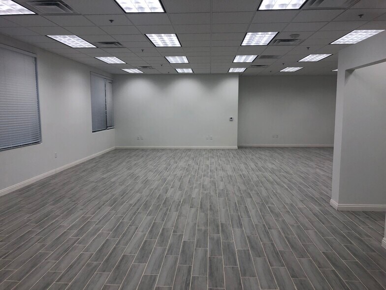 More Photos Of 710 Coronado Center Dr, Henderson Medical For Lease