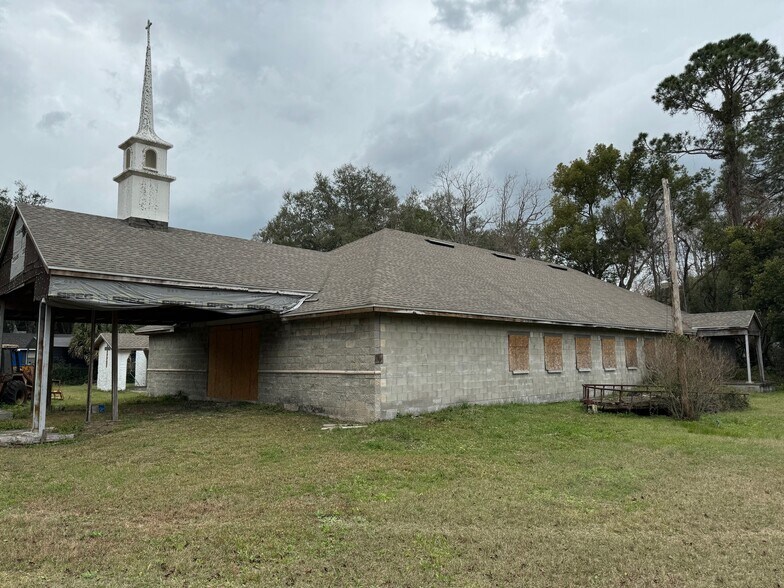 More Photos Of 2367 Jernigan Rd, Jacksonville Religious Facility For Sale