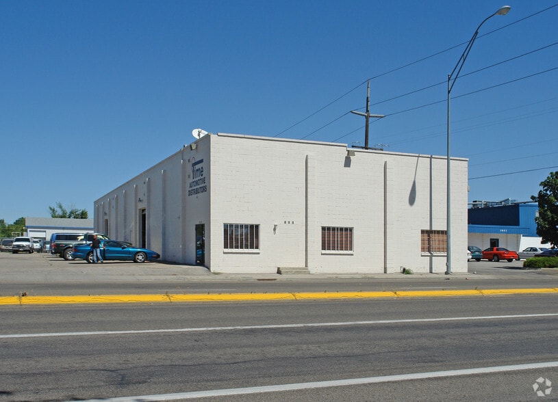 Primary Photo Of , Garden City Industrial For Sale