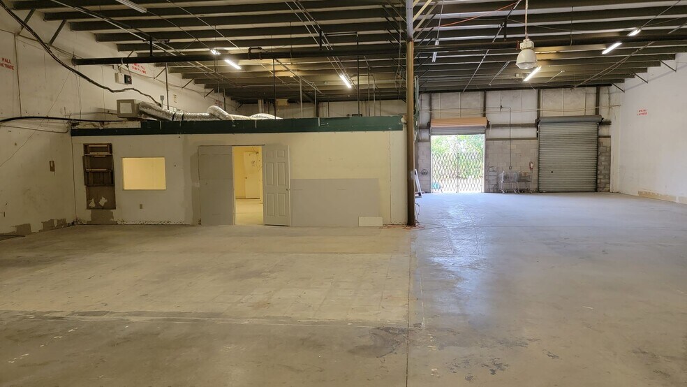 More Photos Of 10207-10235 General Dr, Orlando Warehouse For Lease
