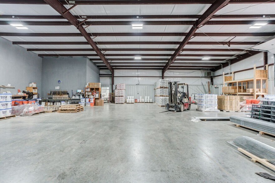 More Photos Of 4805 N Interstate 27, Lubbock Industrial For Sale