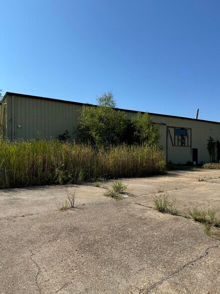 More Photos Of 201 N First, West Helena Manufacturing For Sale