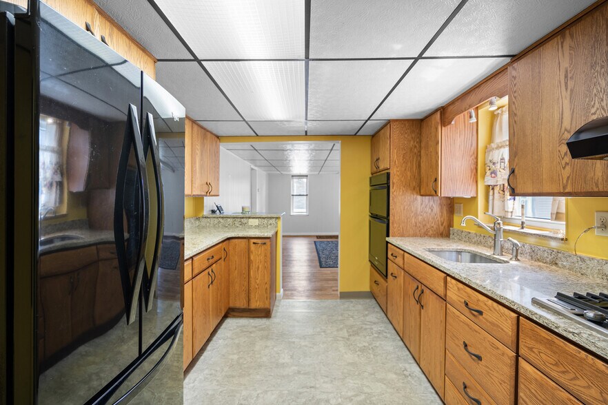 More Photos Of 1201 Oakridge Rd, Mc Donald Industrial For Sale