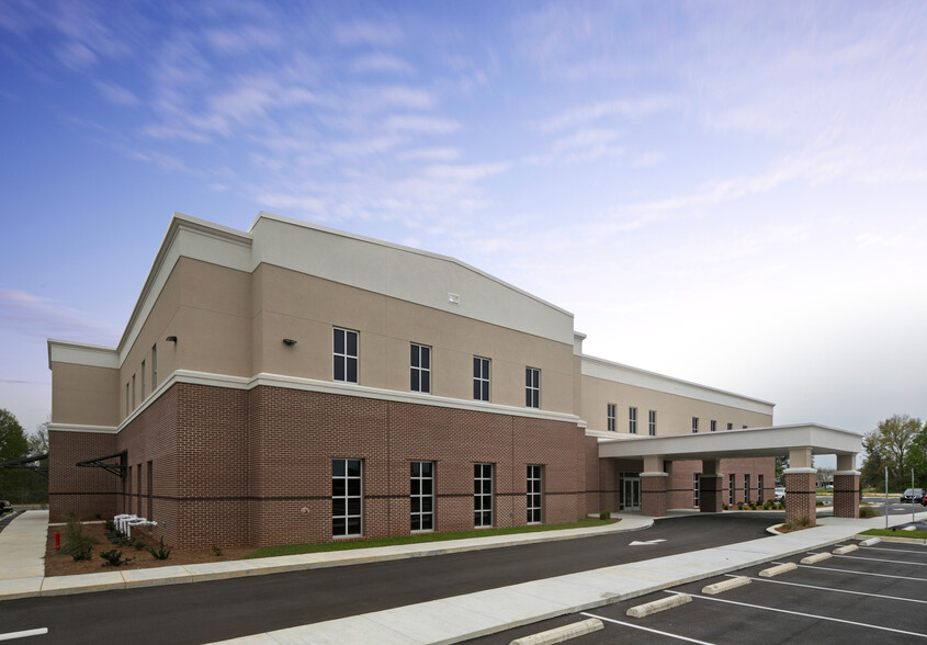 Primary Photo Of 8096 Twin Beech Rd, Fairhope Medical For Lease