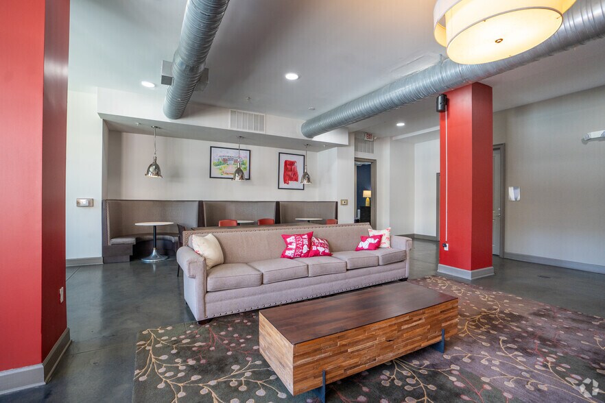 More Photos Of 2330 Jack Warner Pkwy, Tuscaloosa Apartments For Sale