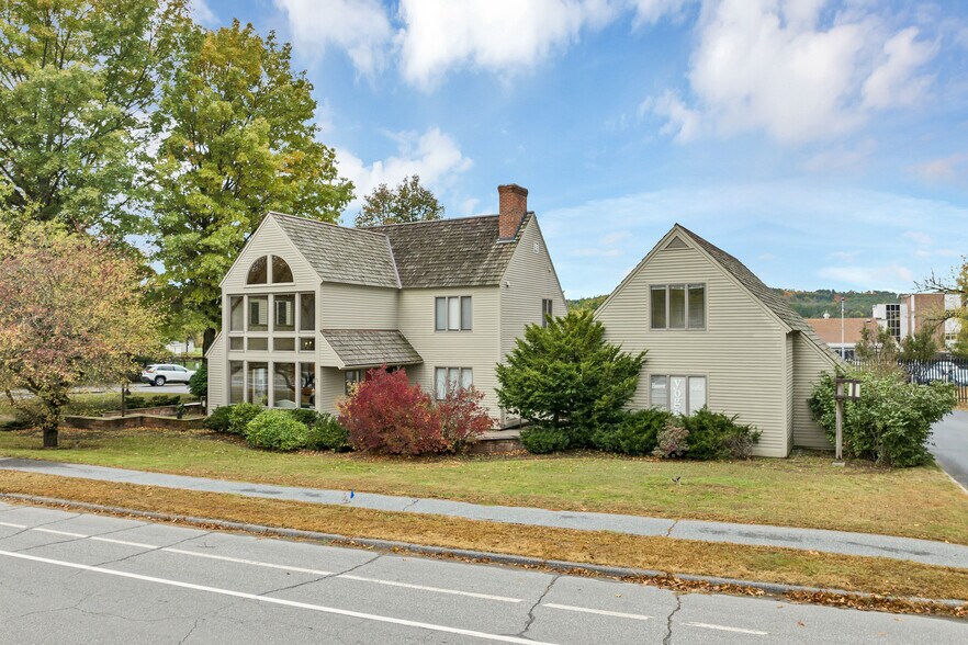 More Photos Of 68 Lyme Rd, Hanover Office Residential For Sale