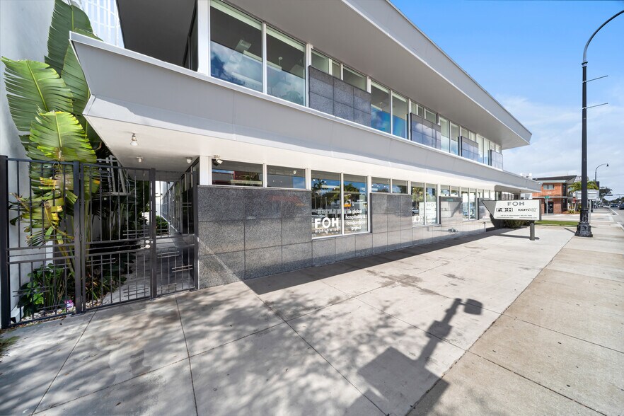 More Photos Of 7630 Biscayne Blvd, Miami Office For Lease