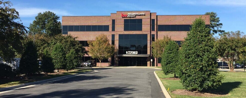 More Photos Of 1100 Volvo Pky, Chesapeake Medical For Lease