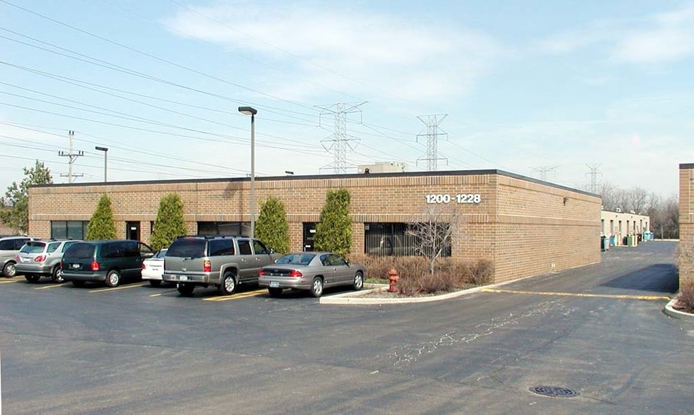More Photos Of 1200-1228 Allanson Rd, Mundelein Warehouse For Sale
